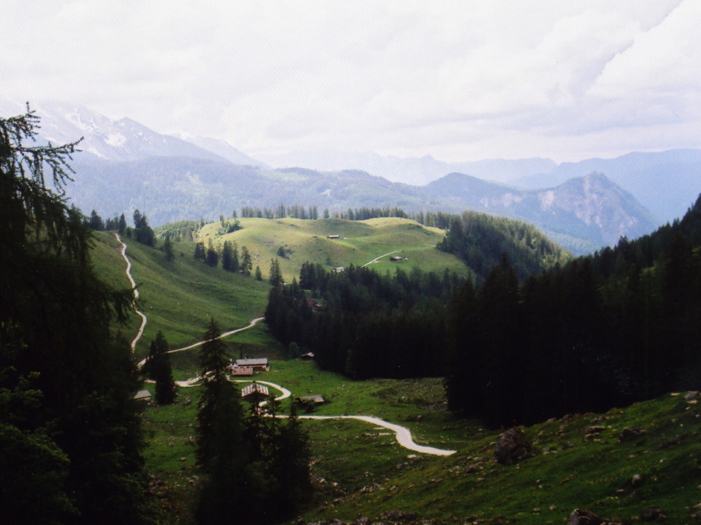 Auch wenns über dem Watzmann und Richtung Lattengebirge gewittrig wird, eine Einkehr in der Königsbachalm geht noch
