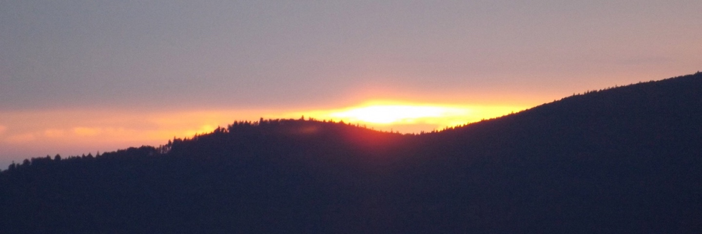 Sonnenuntergang hinter dem Bocksberg