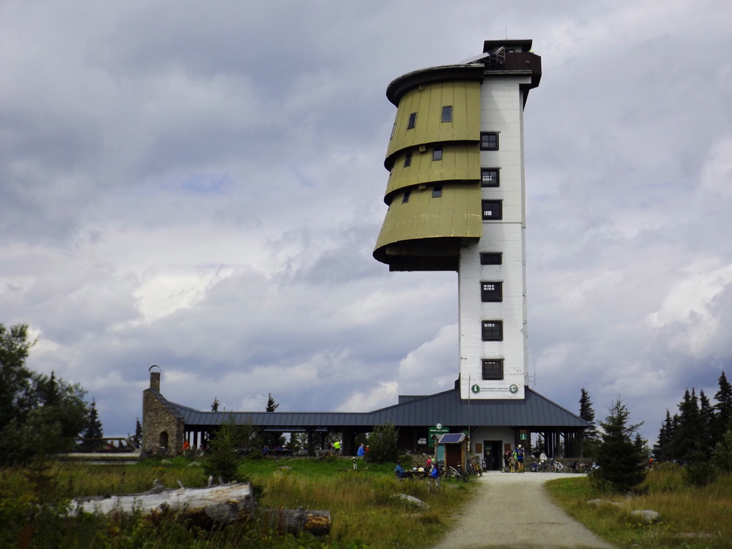 Der wohl markanteste Aussichtsturm des gesamten Böhmerwaldes