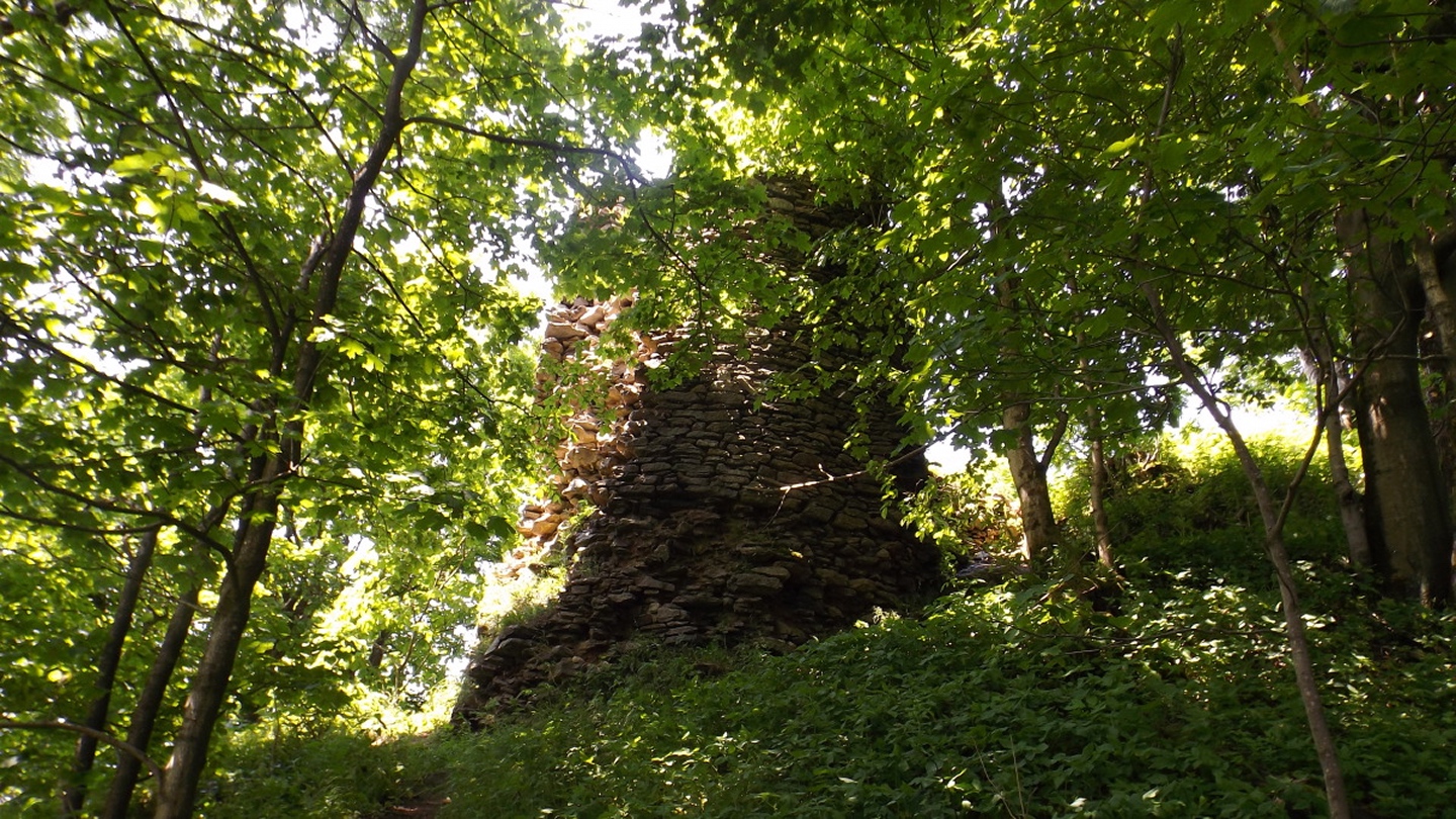 Der Burgturm von außen